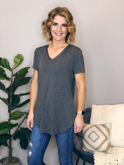 BASIC TEE