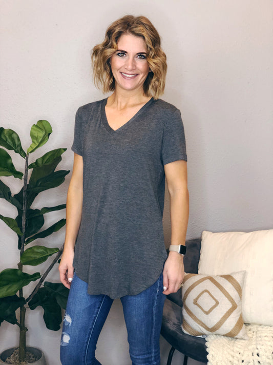 BASIC TEE