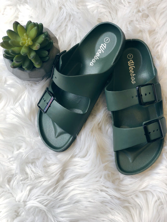 BUCKLED PLASTIC SANDAL