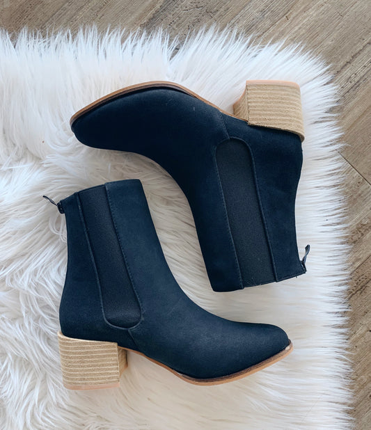 RORY BLACK HEEL BOOTIE