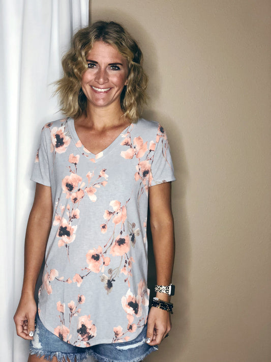 GREY FLORAL TEE