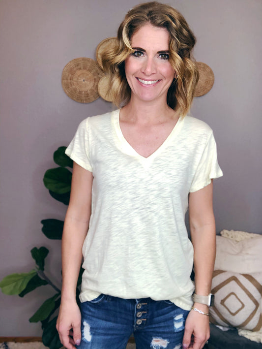 V-NECK BASIC TOP