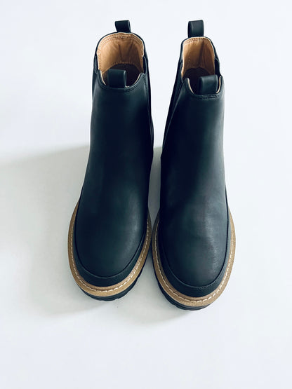 VALENTINA BLACK BOOT