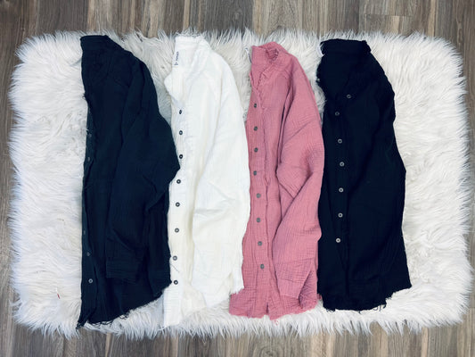 BF {22} BUTTON DOWN RAW EDGE SHIRT