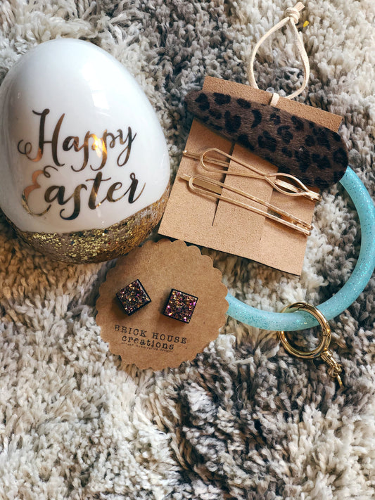 EASTER TEEN