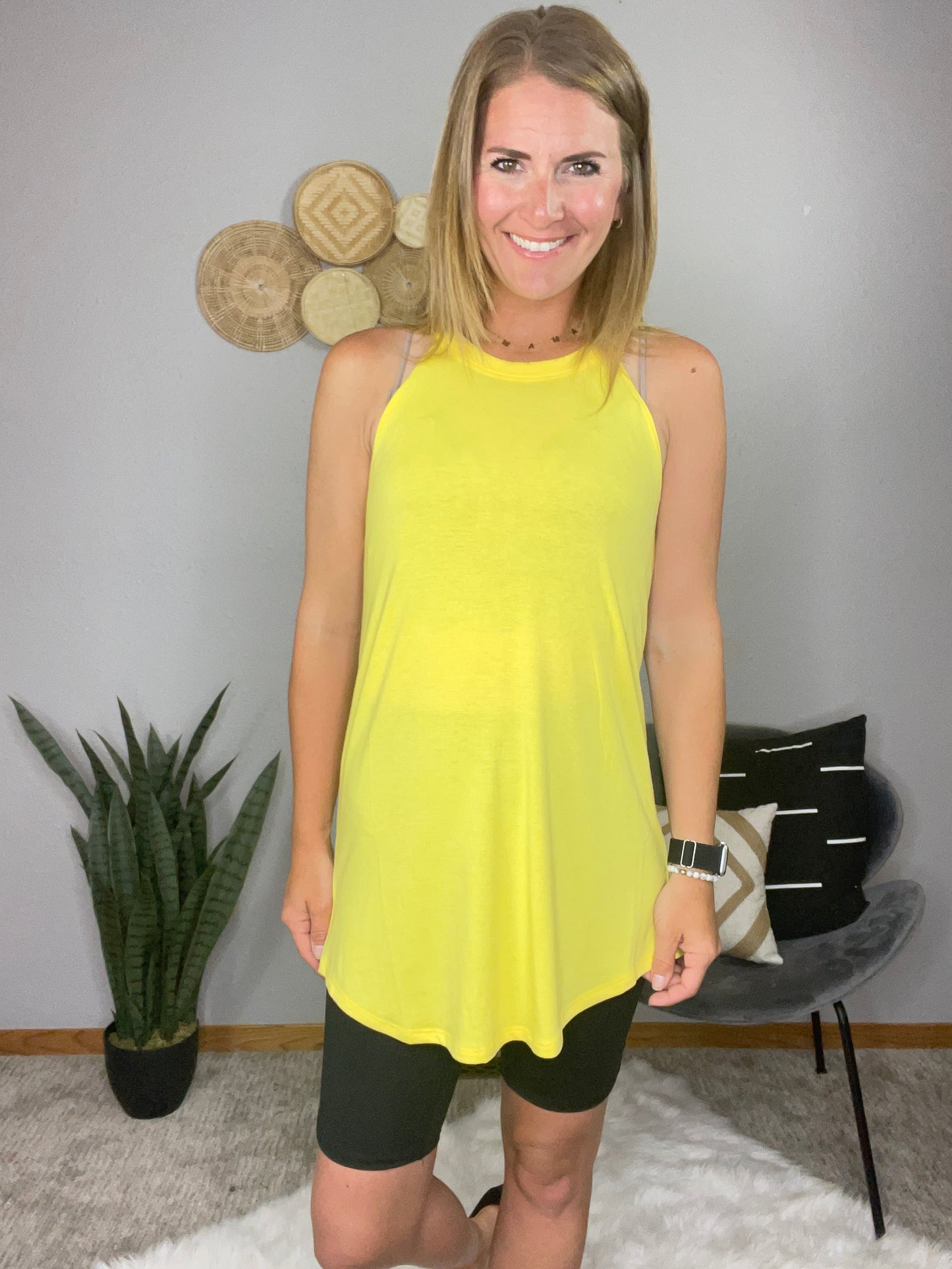 HALTER HIGH NECK BASIC TANK