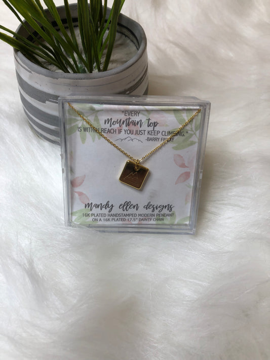 MOUNTAIN NECKLACE