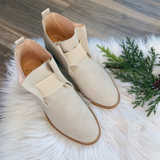 BOYFRIEND TAUPE BOOTIE