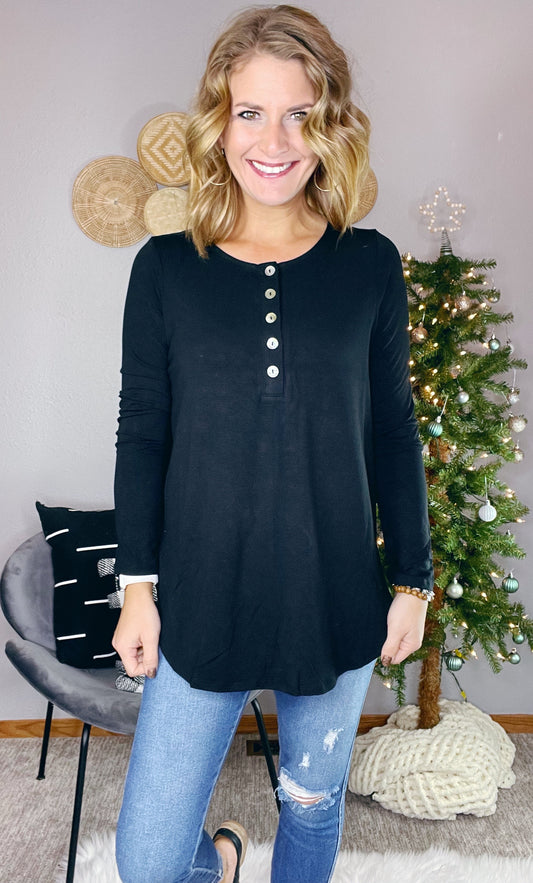 {BF} BASIC LONG SLEEVE BUTTON FRONT TUNIC TOP