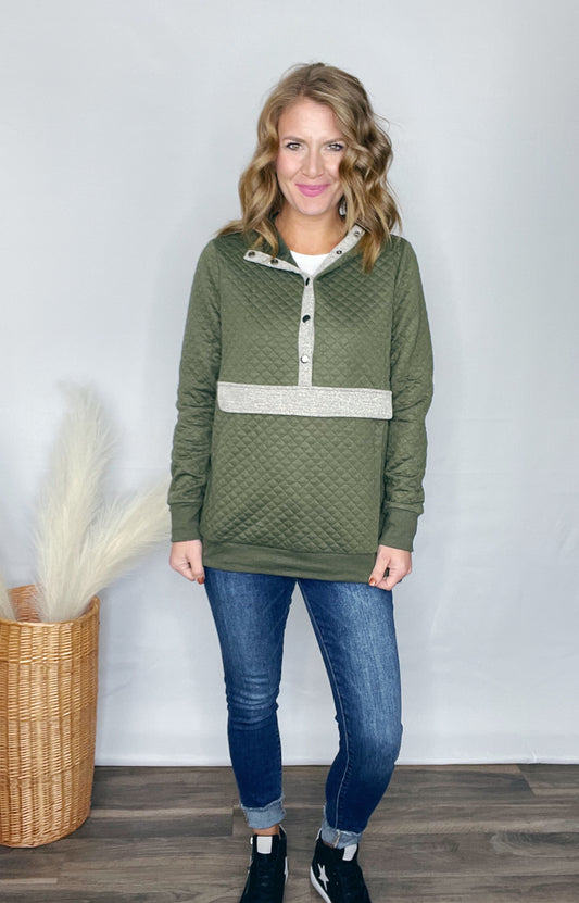 QUILTED HOODIE TOP