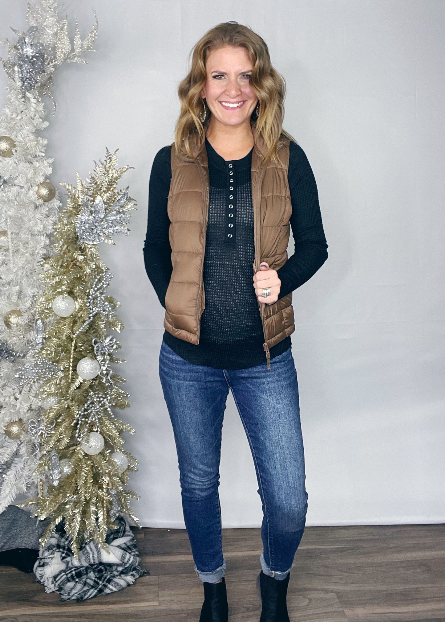 BF {22} WOVEN SOLID PUFFER VEST