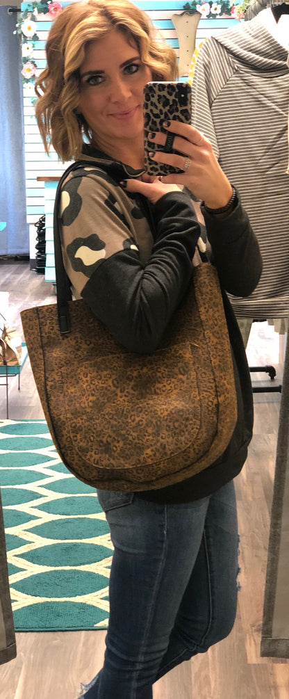 BLACK/LEOPARD REVERSIBLE TOTE