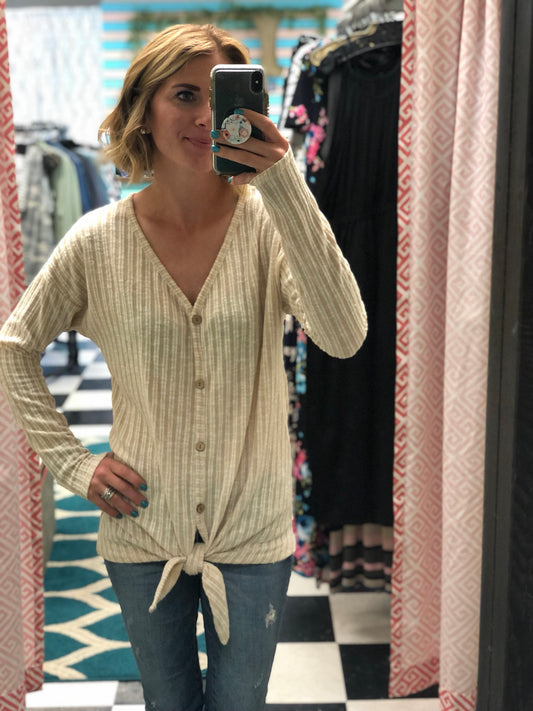 BUTTON FRONT LONG SLEEVE