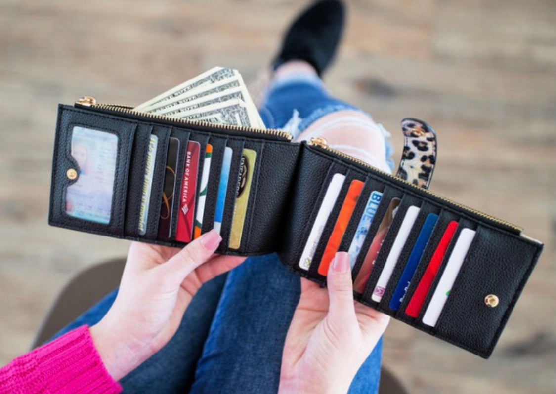 SLIM ZIPPER WALLET