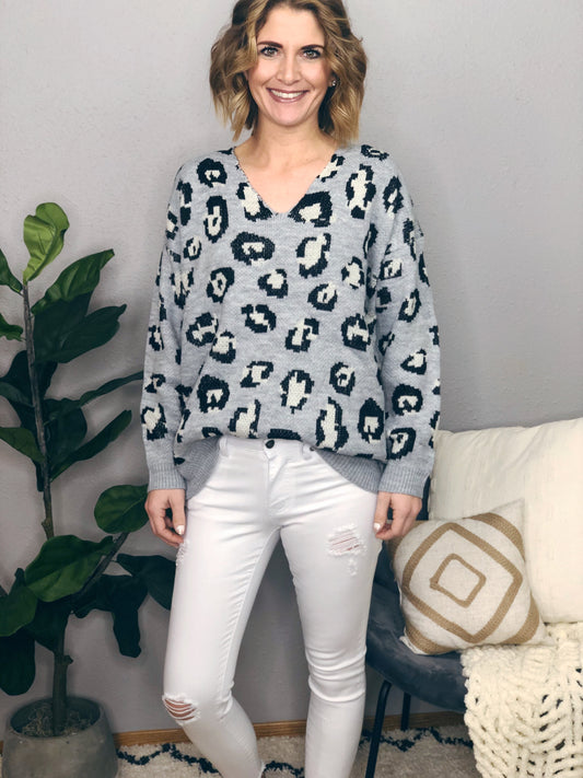 LEOPARD SWEATER