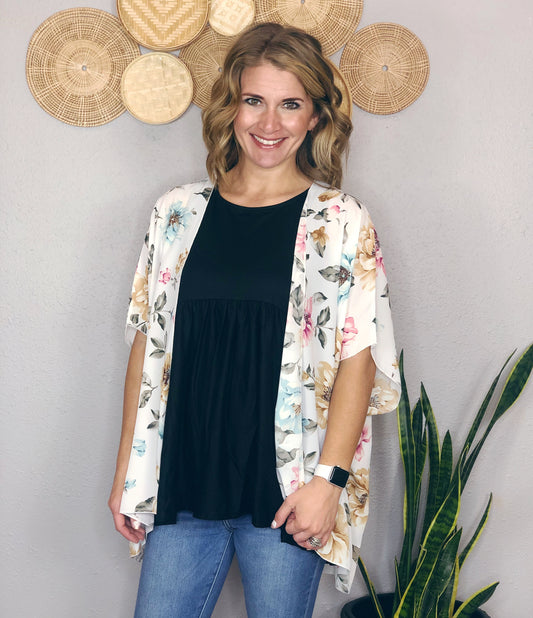 OFF WHITE FLORAL KIMONO