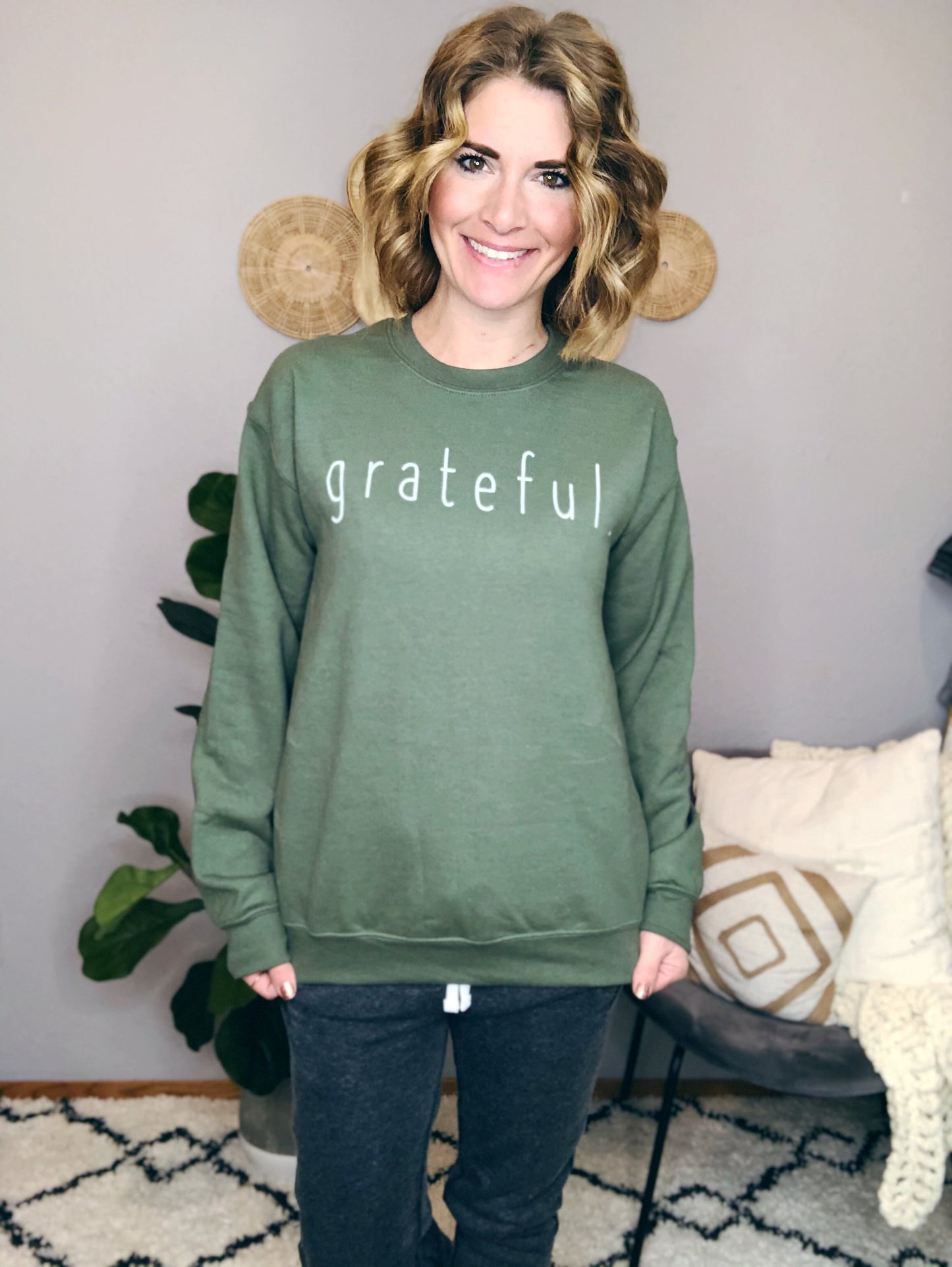 GREATFUL CREW NECK SWEATER