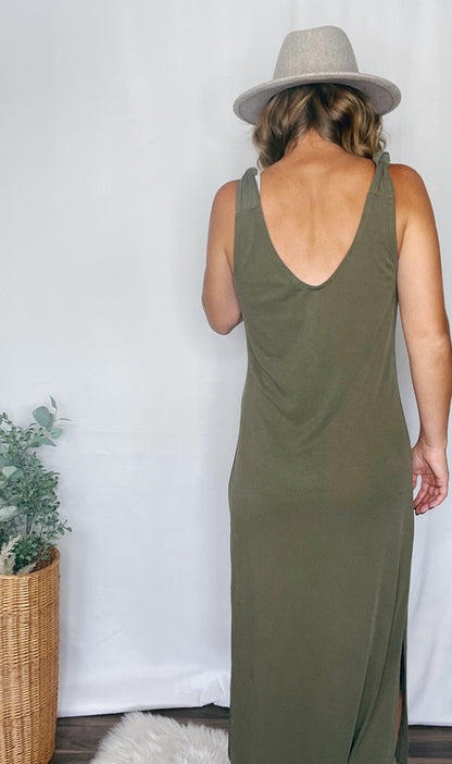 LOOSE FIT MIDI DRESS
