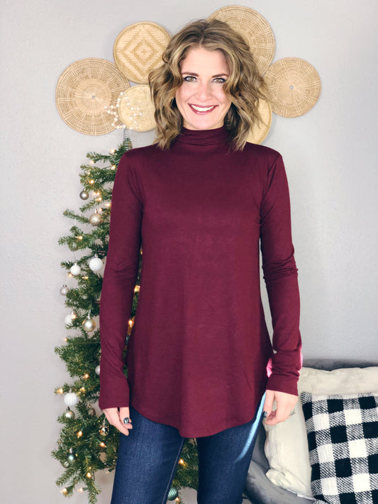 BASIC MOCK NECK TOP