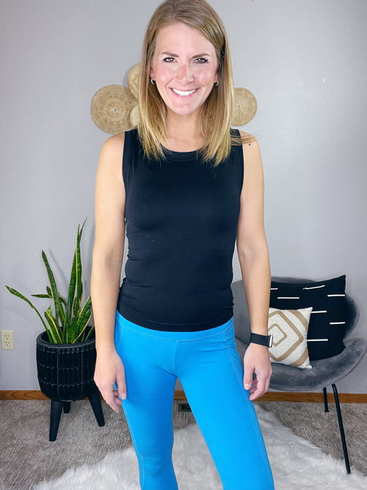 BLACK SEAMLESS TANK