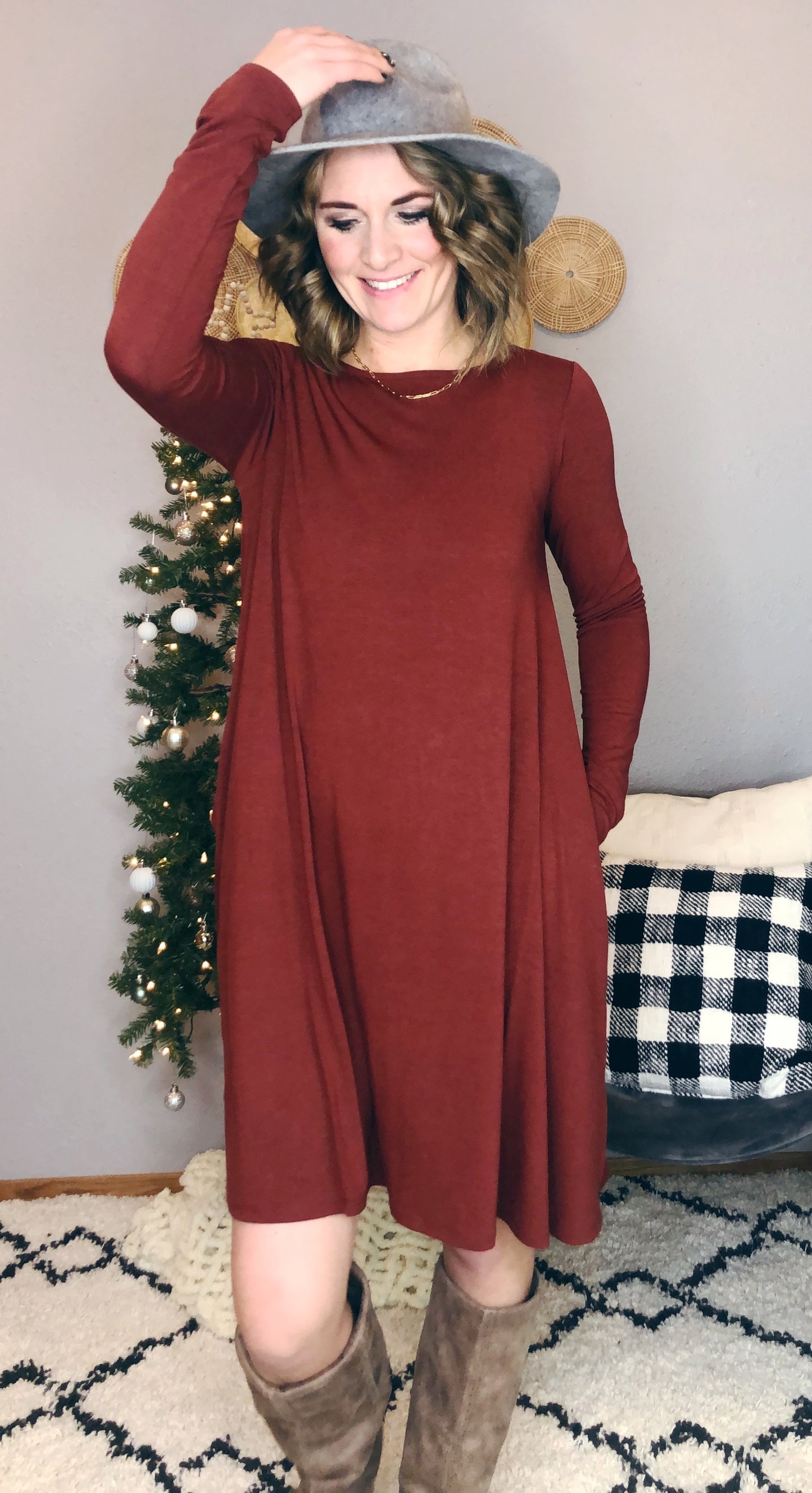 LONG SLEEVE BASIC DRESS W/ POCKETS