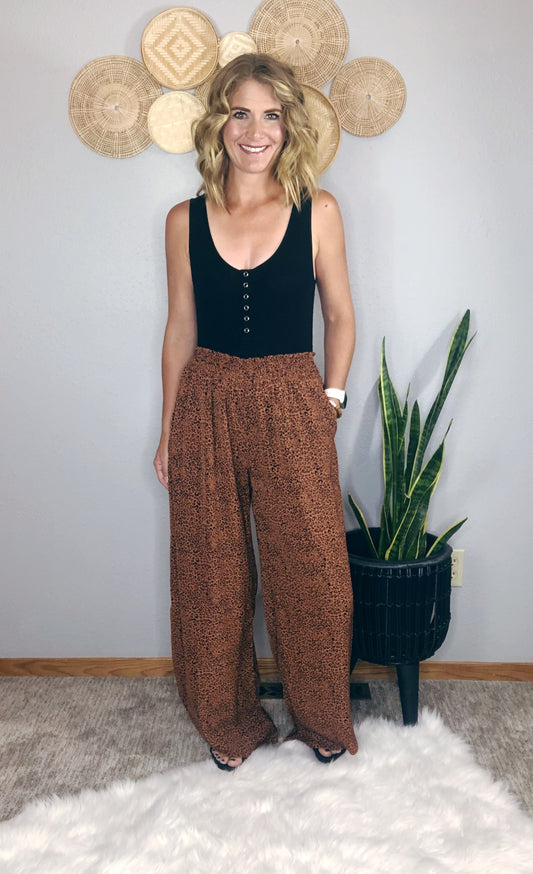 LEOPARD PRINT WOVEN PANT