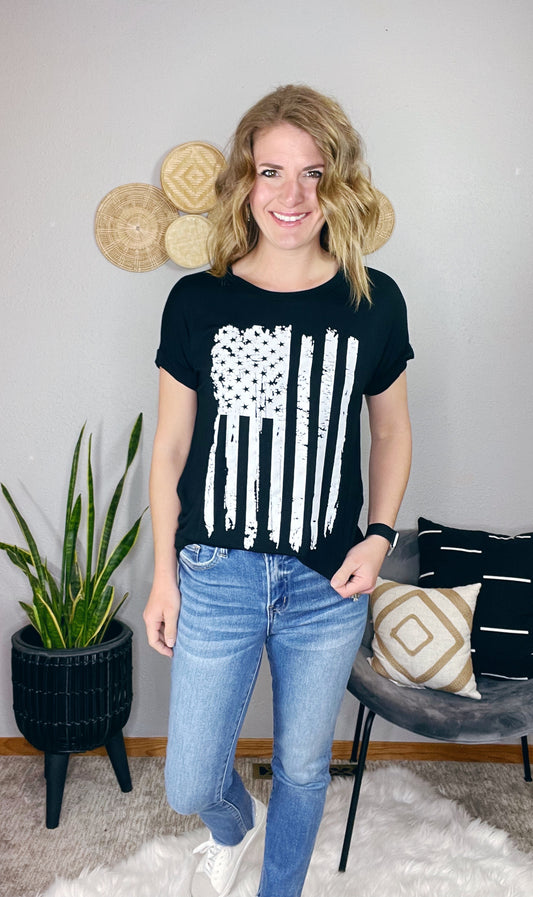 BLACK FLAG GRAPHIC SHORT SLEEVE