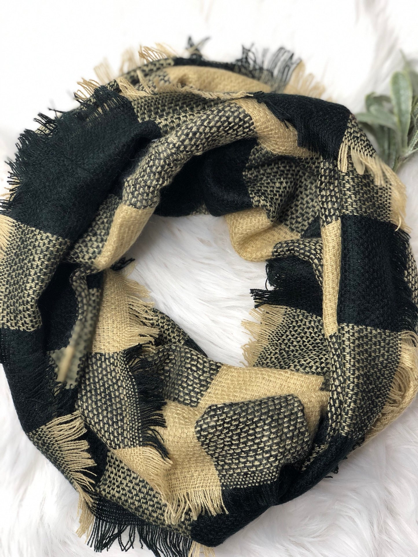 BEIGE INFINITY SCARF