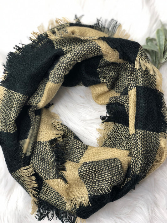BEIGE INFINITY SCARF