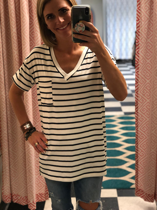 STRIPE V NECK TEE