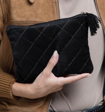 VELVET QUILTED POUCH