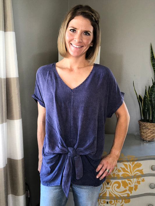ACID WASH FRONT TIE TOP