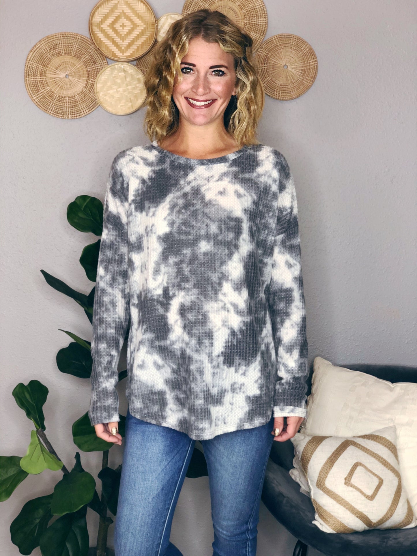 GREY TIE DYE WAFFLE TOP