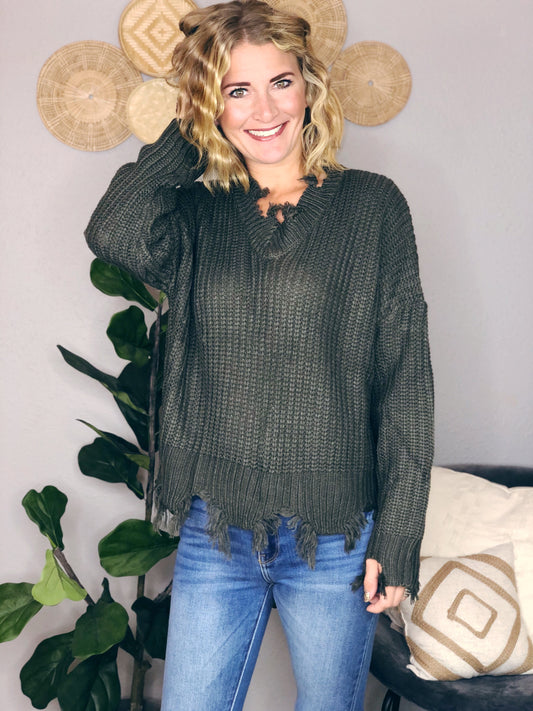 DISTRESSED HEM SWEATER
