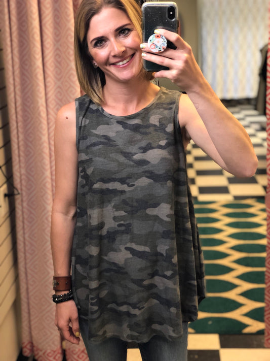 CAMO TANK