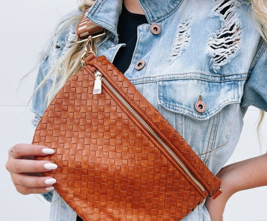 WOVEN BUM BAG