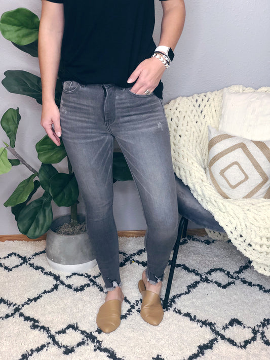 GREY KANCAN SKINNY JEAN