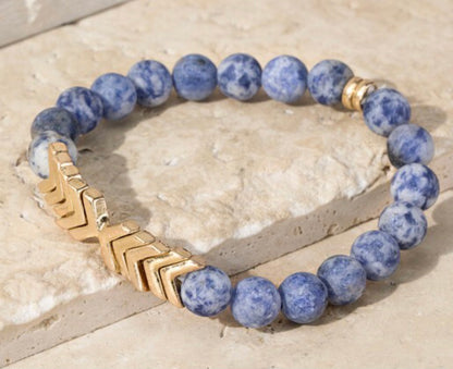 STONE W/ CHEVRON PENDANT