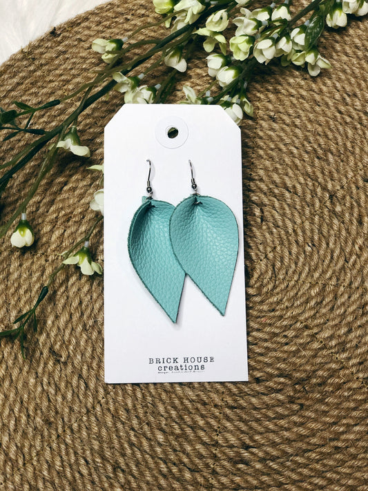 MINT LEATHER EARRING
