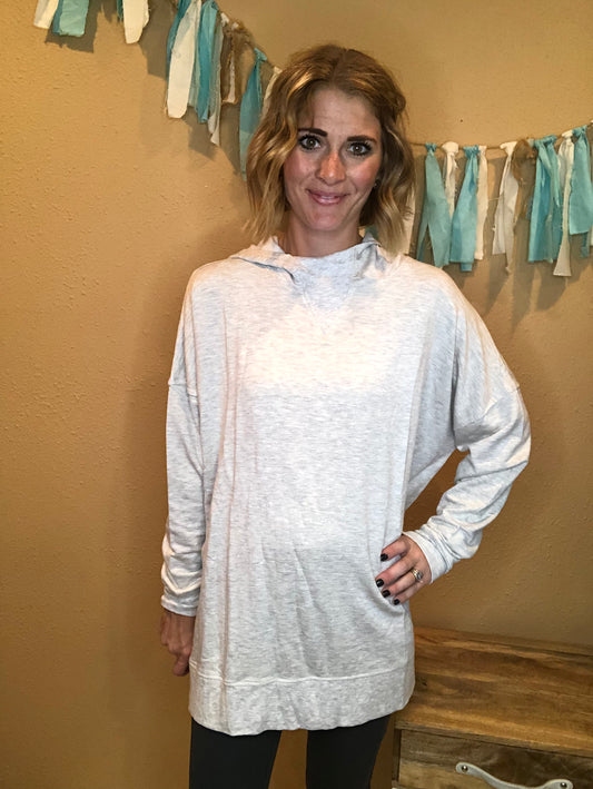 OVERSIZED HOODIE
