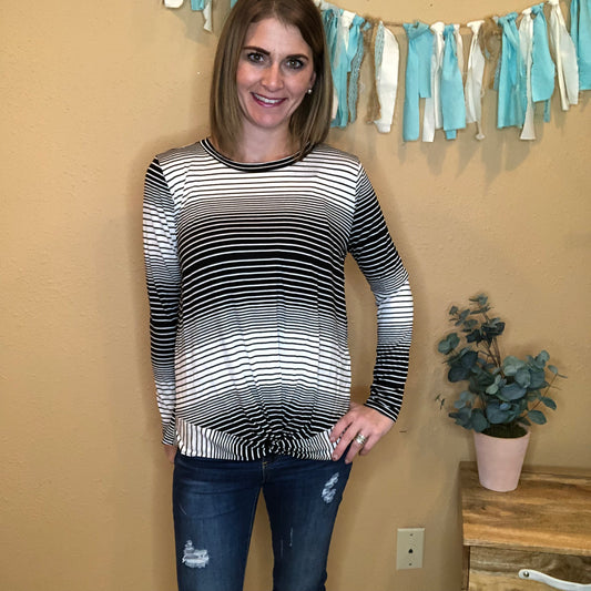 TWISTED FRONT TOP