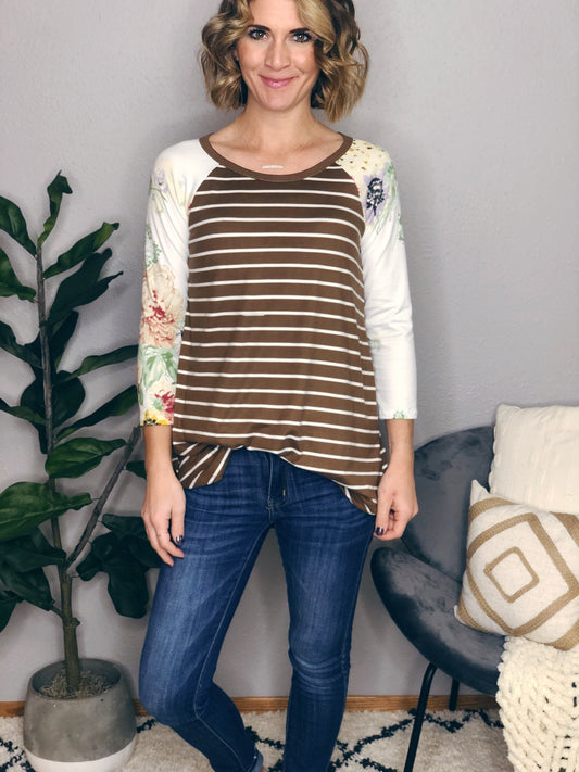 FLORAL SLEEVE STRIPED TEE