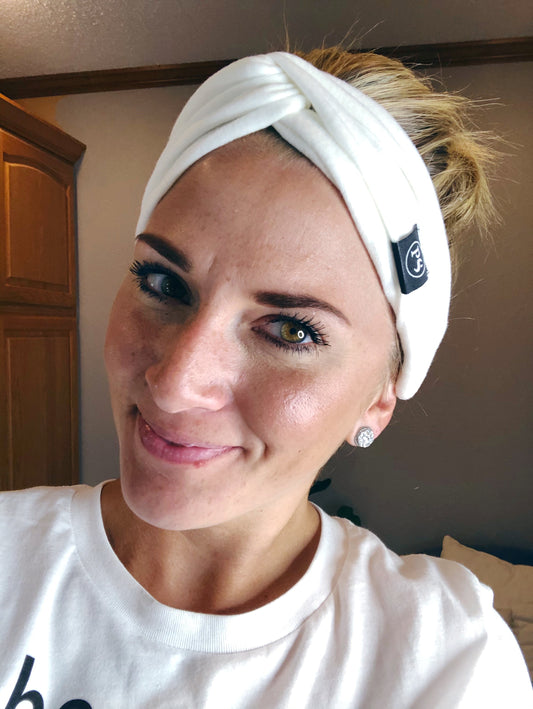 WHITE HEADBAND
