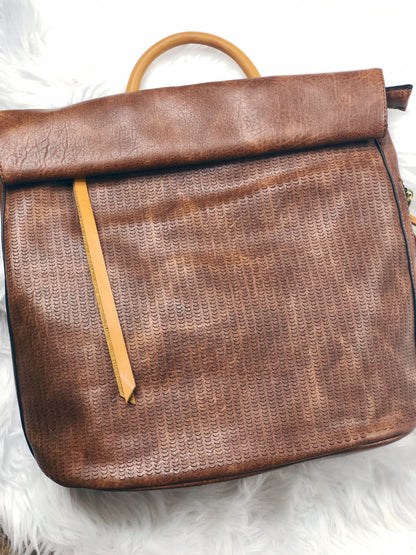 ZIP TOP BACKPACK