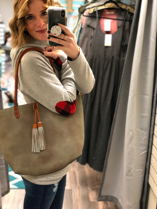 SAGE TOTE W/ TASSEL