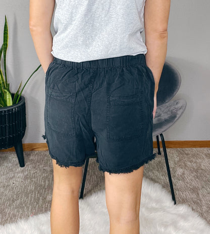 LINEN WASHED SHORTS