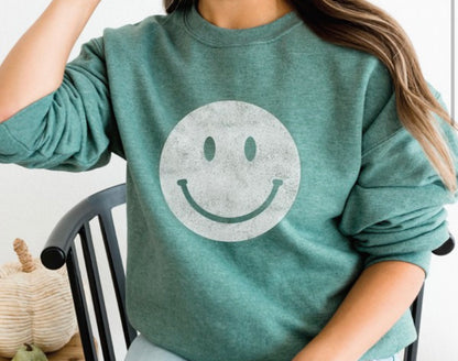 SMILEY FACE FLEECE PULLOVER