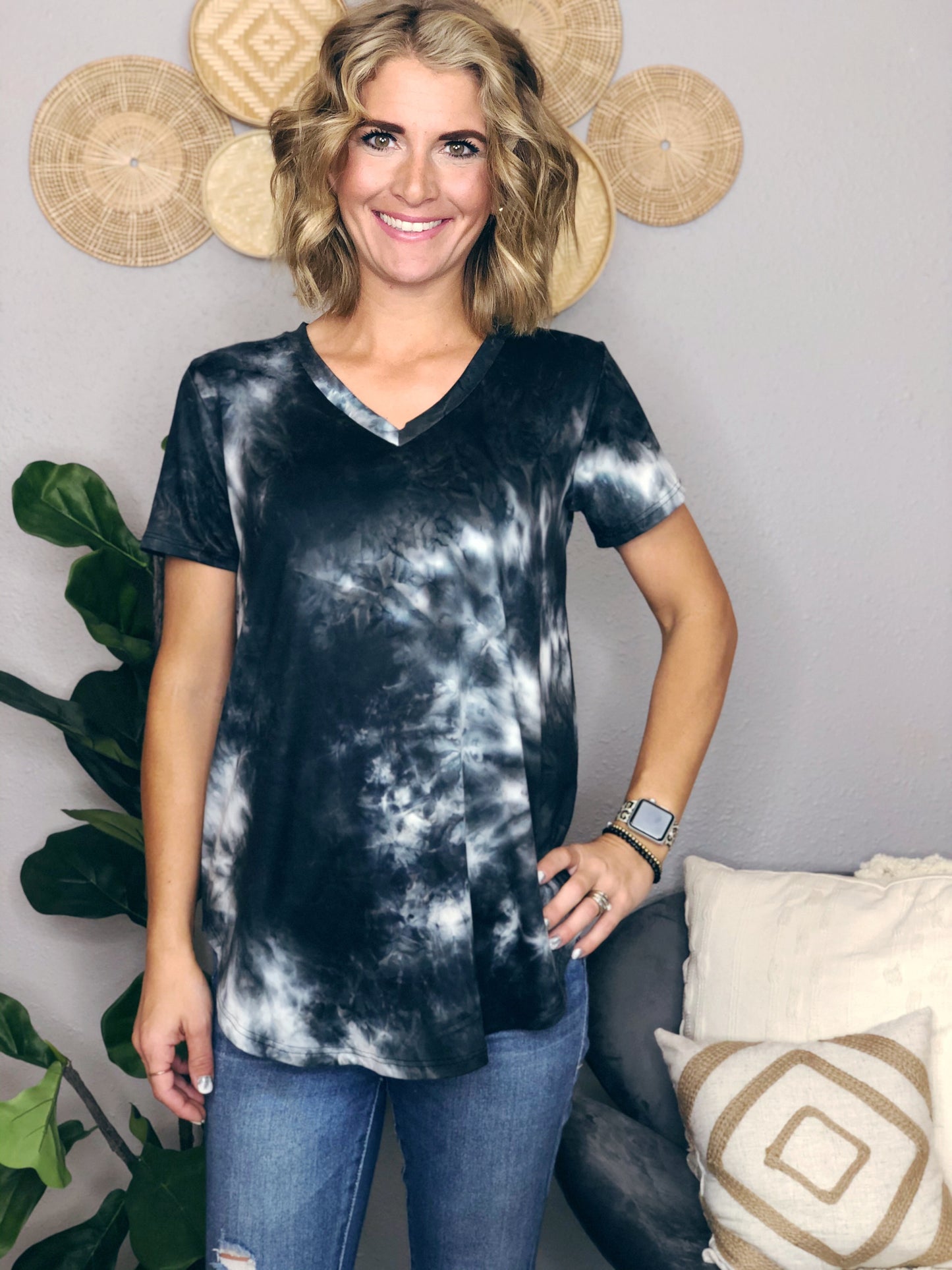 TIE DYE BLACK TEE