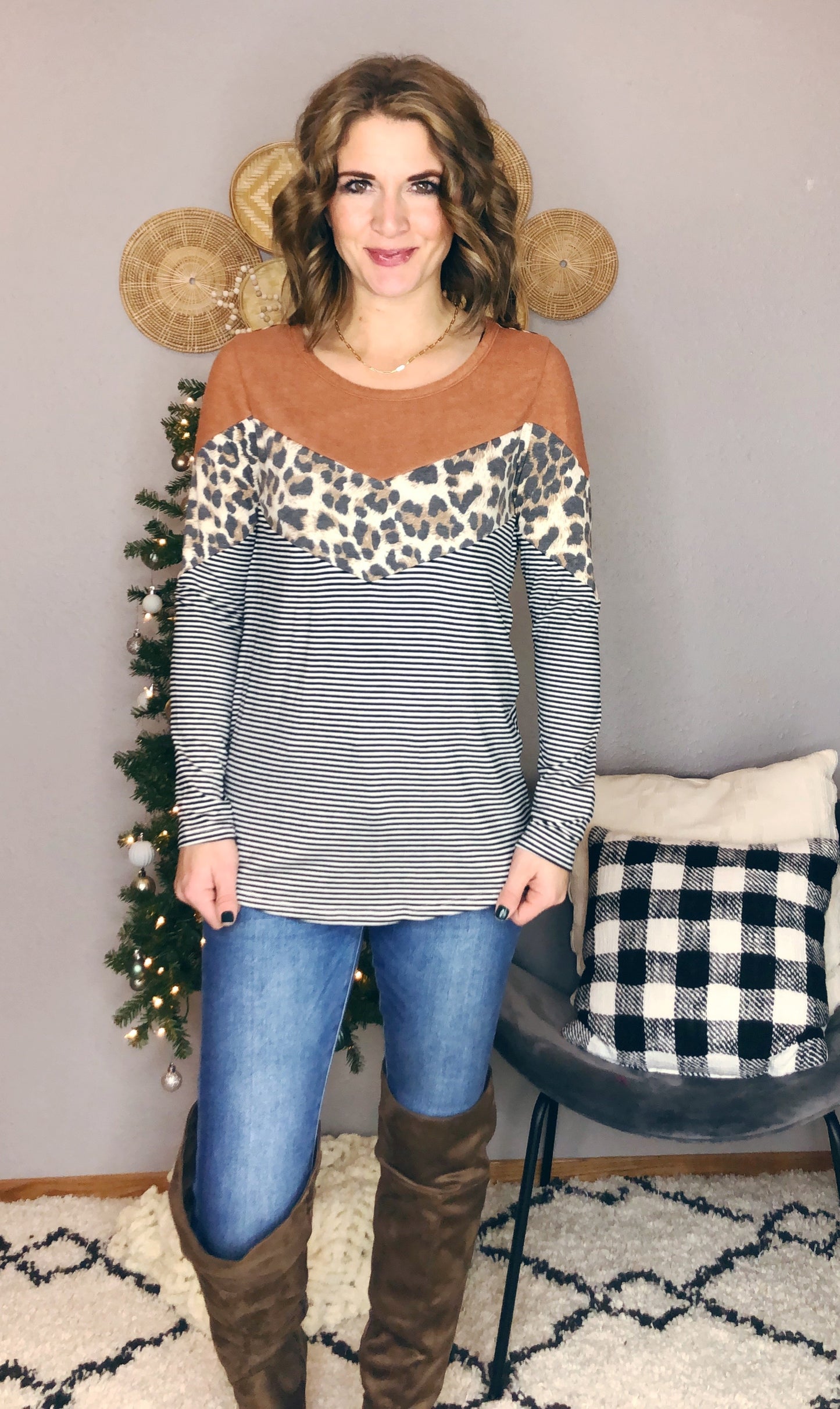 LEOPARD COLOR BLOCK LONG SLEEVE TOP
