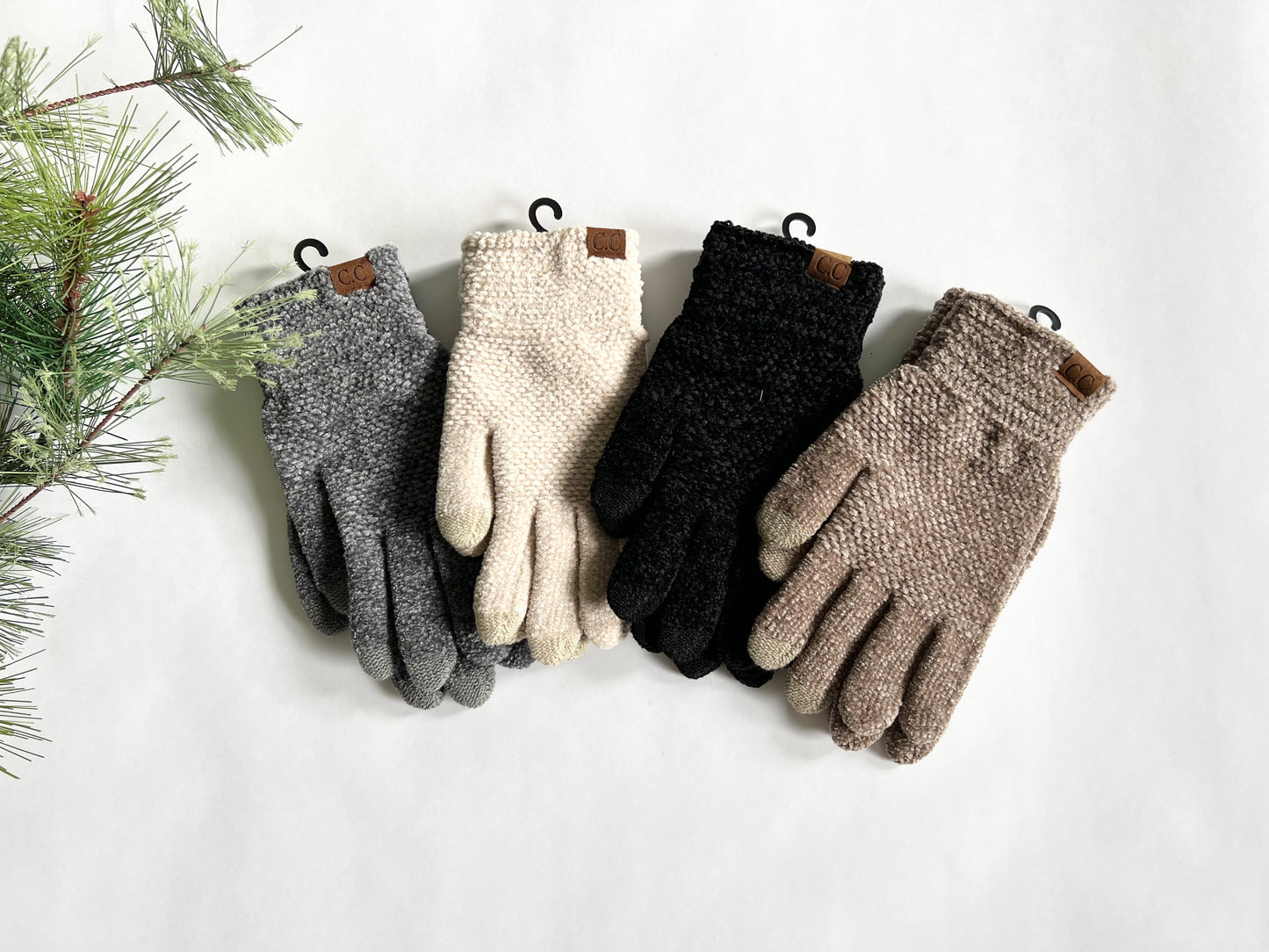 BF {22} CHENILLE SMART TIP STAMPED GLOVES